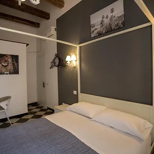 Pensjonat Mani, Cagliari